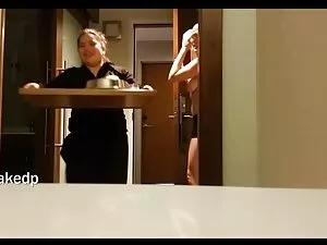 Kanos transzi ökölle ...